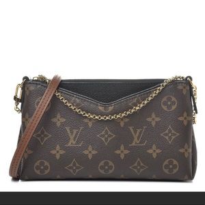 COPY - Used Louis Pallas Clutch